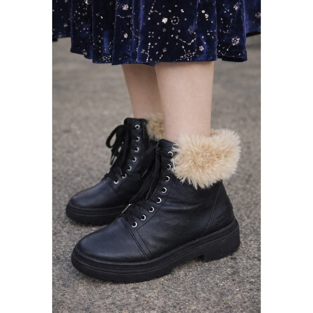 Vince Camuto Kids Black Leather Faux Fur Trim Lace Up Combat Boots Side Zip